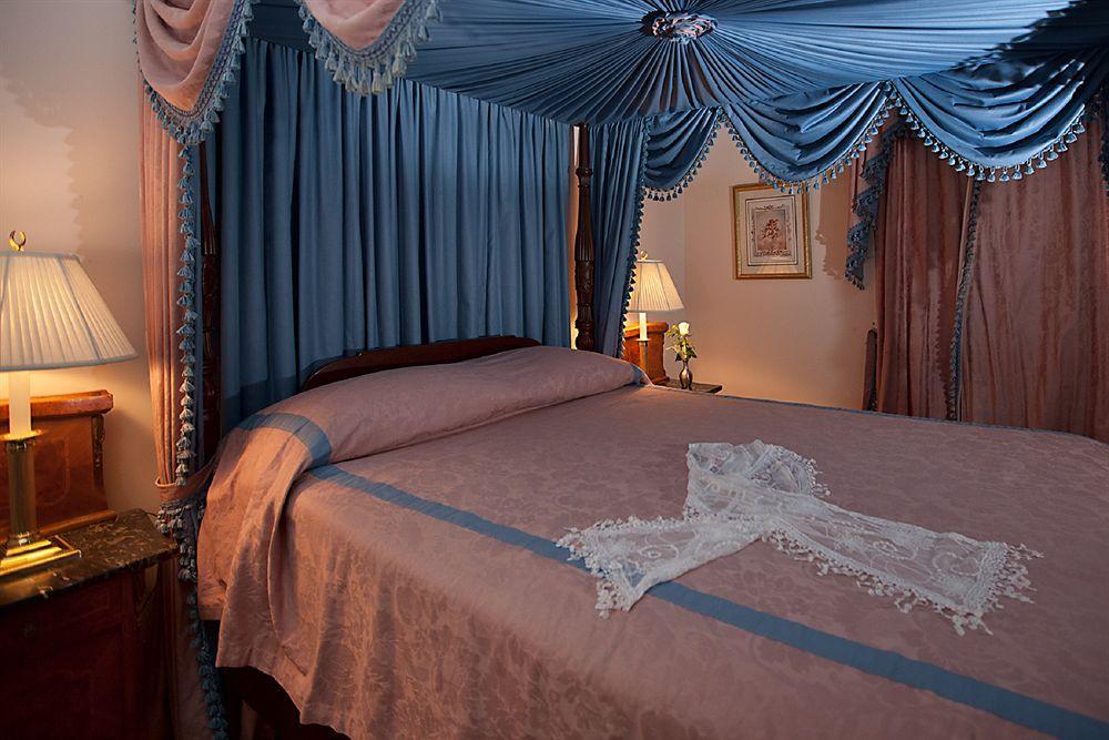 Monmouth Historic Inn Natchez Dış mekan fotoğraf