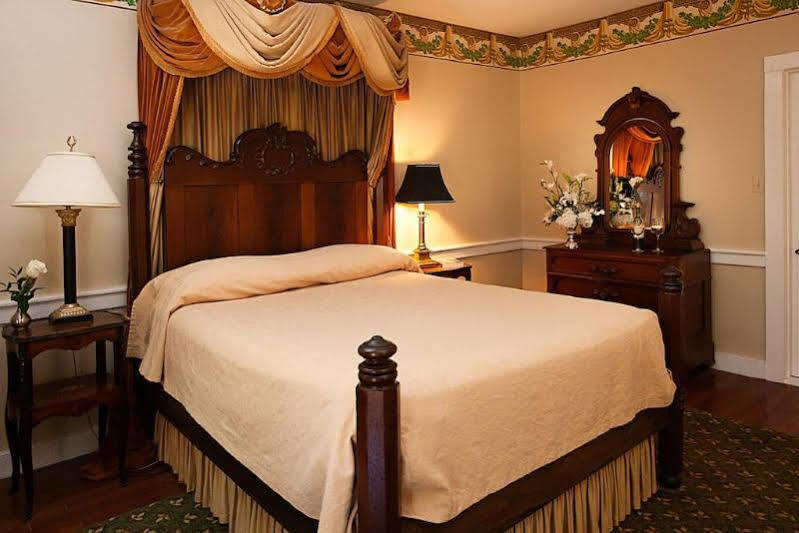 Monmouth Historic Inn Natchez Dış mekan fotoğraf